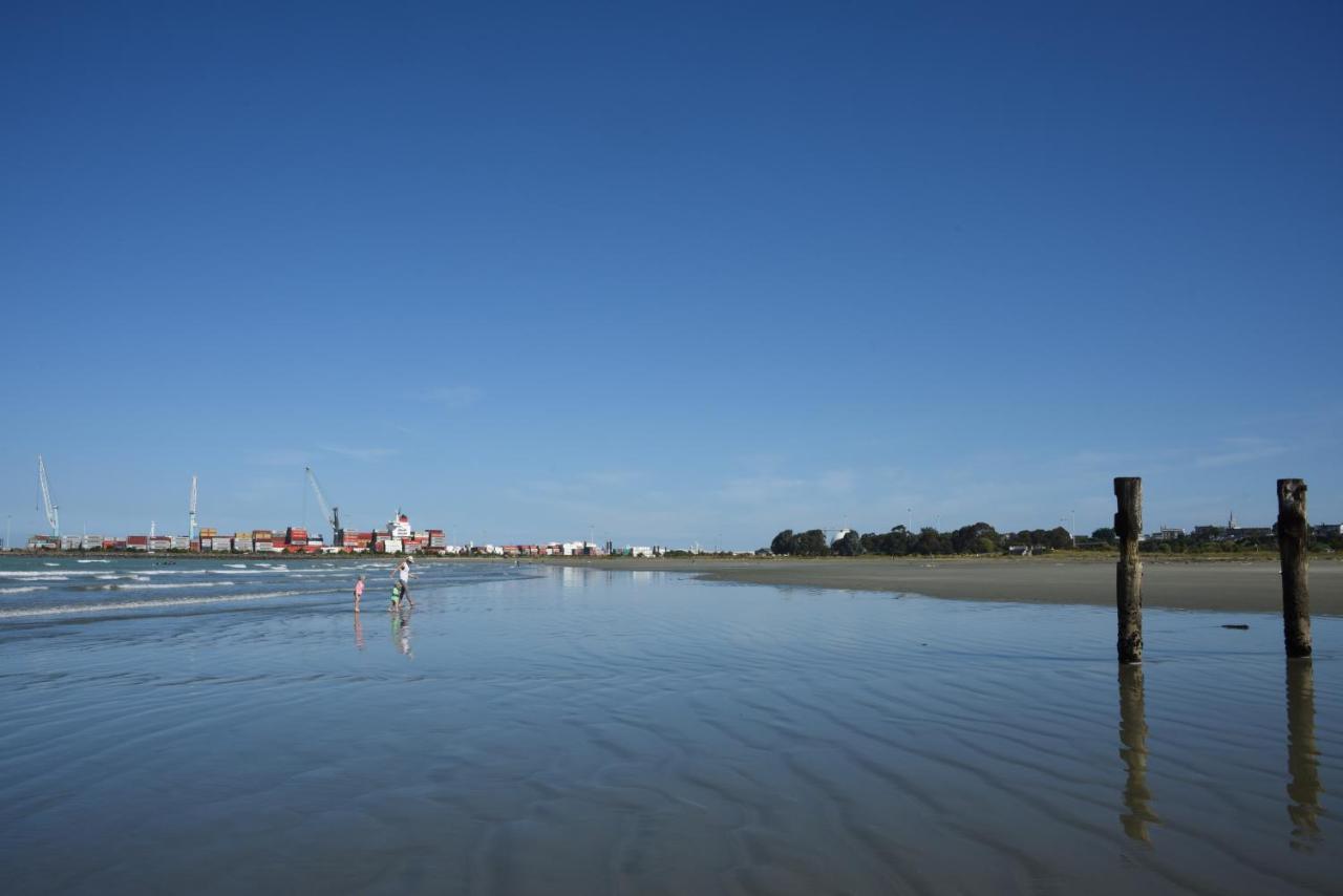 The Sanctuary Beach Side And Spa Timaru Exterior foto